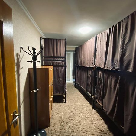 Field Hostel Kijów Zewnętrze zdjęcie
